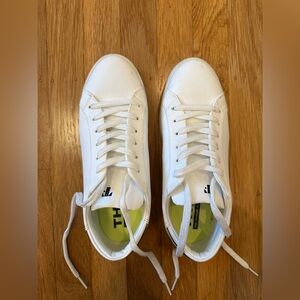 Thousand Fell White Sneakers